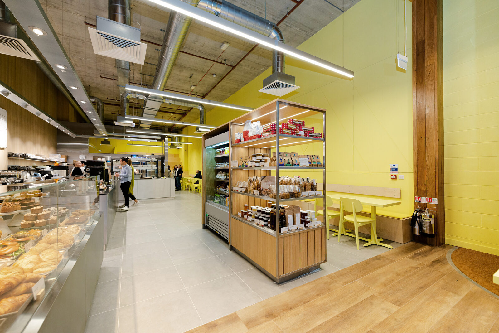 Gail's Bracknell interior
